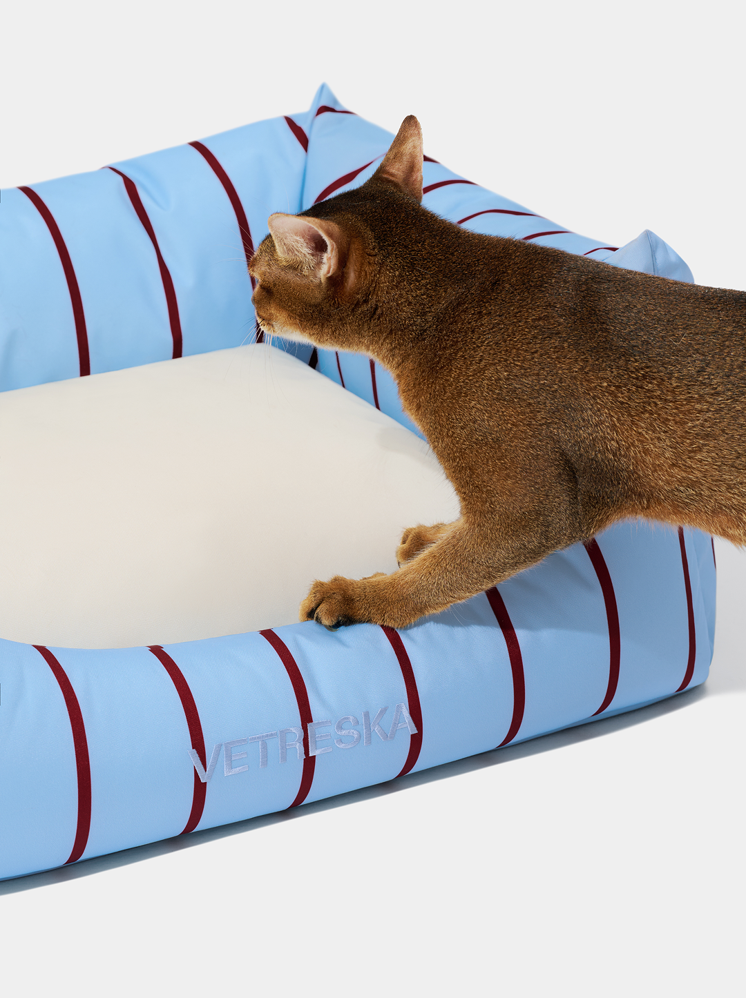 Vetreska Mist And Merlot Pet Sofa - Azure & Stripes
