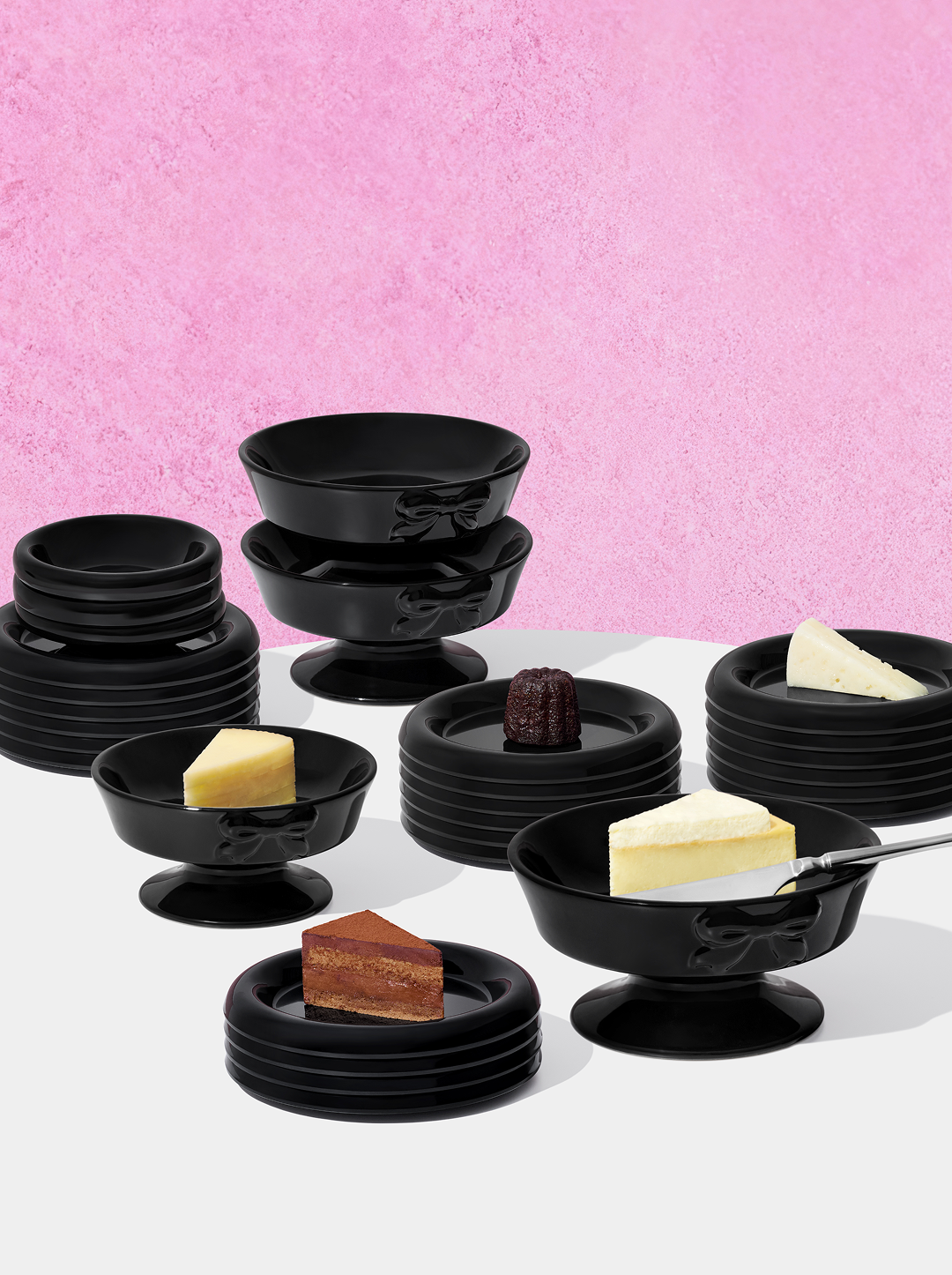 Bow De Noir Ceramic Pet Bowl