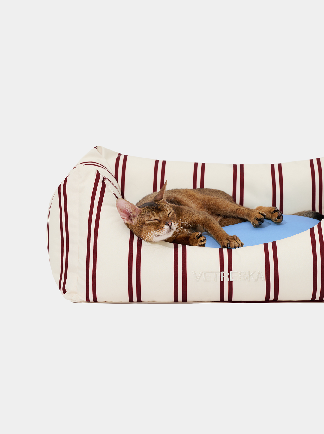 Vetreska Mist And Merlot Pet Sofa - Cream & Stripes