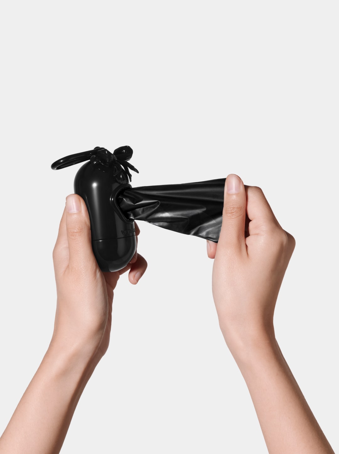 Bow De Noir Pet Poop Bags & Dispenser (1 Dispenser + 1 Roll)