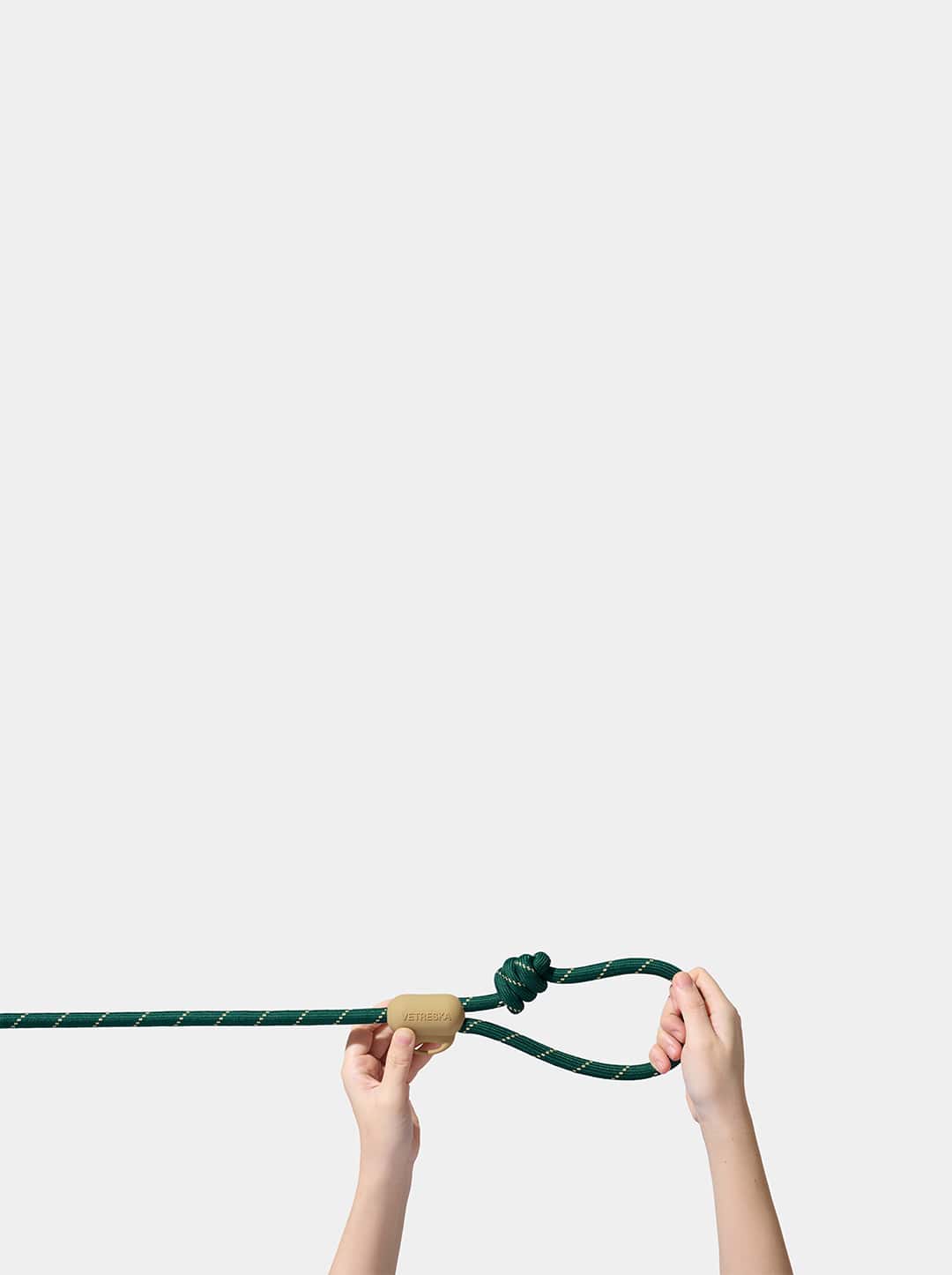 Santal Forest Connect Hands-Free Rope Leash